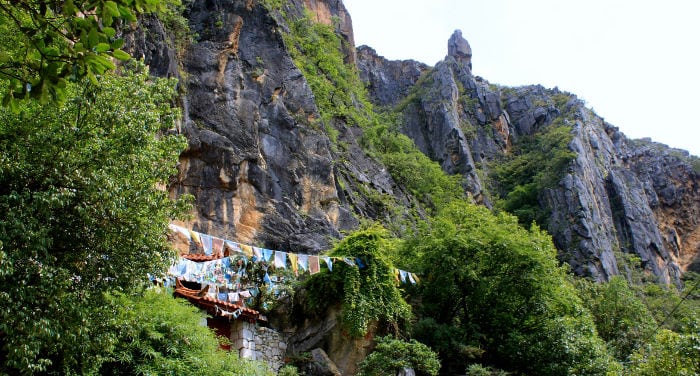 senderismo en la garganta del salto del tigre